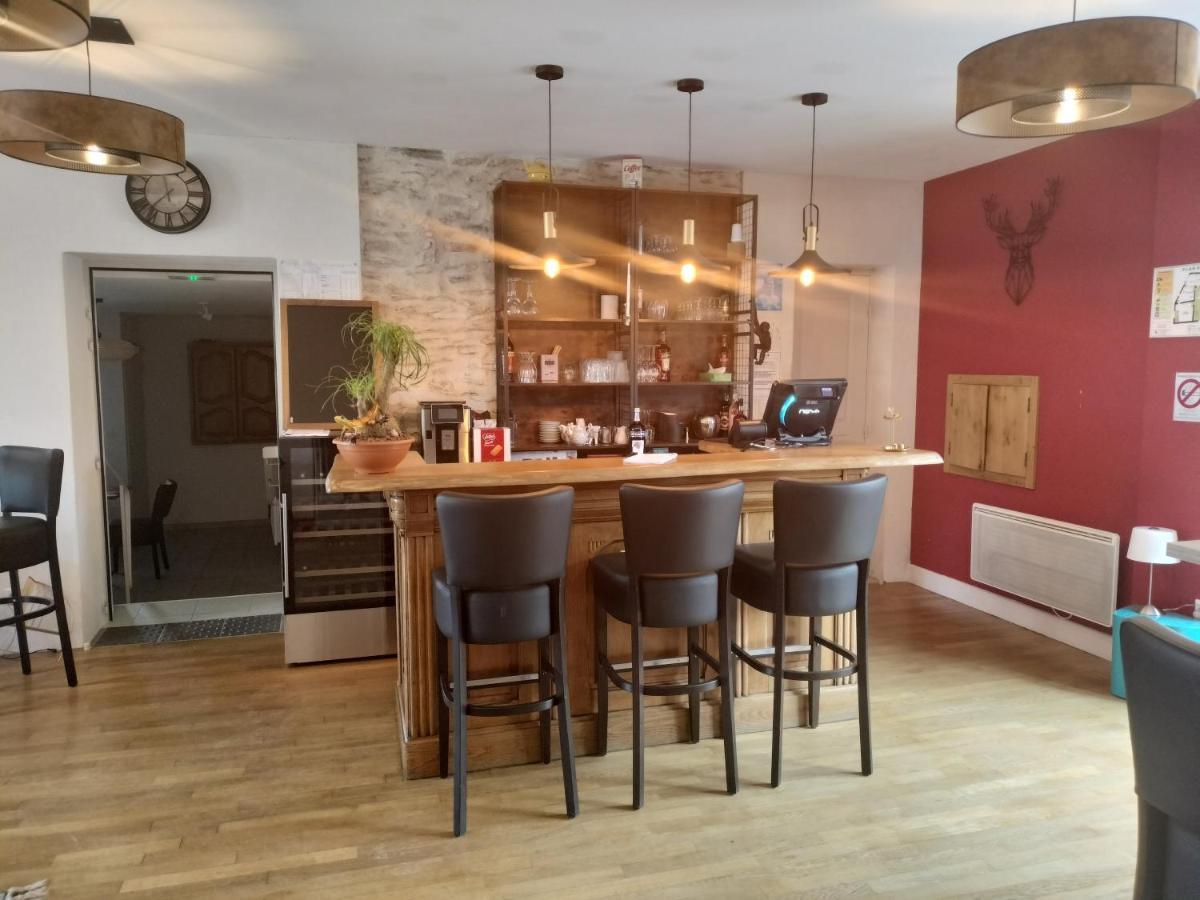 Auberge Des Colettes Coutansouze Eksteriør billede